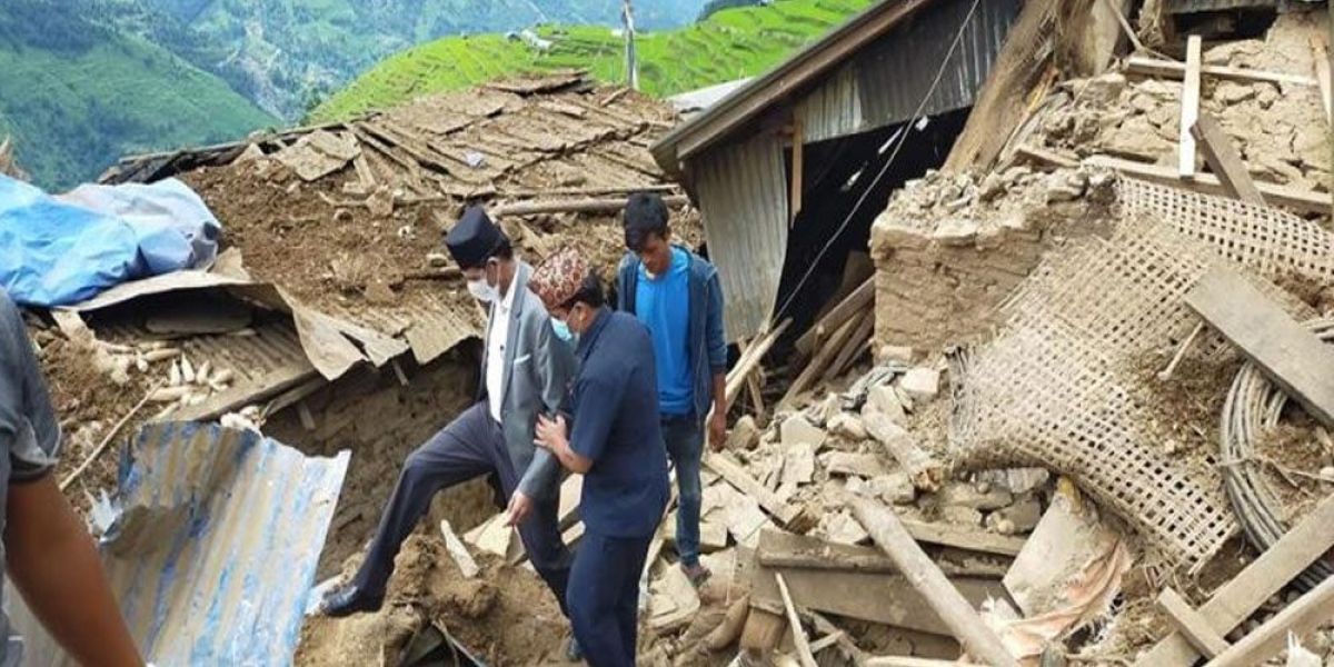 पहिरोले विद्यालय भवन भत्किँदा पठनपाठन प्रभावित