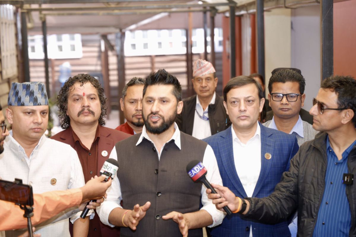 जेनजी आन्दोलन जाँचबुझ आयोगले रवि लामिछानेसँग सोधपुछ गर्दै