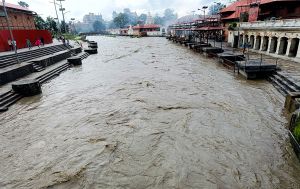   काठमाडौंसहित यी जिल्लामा आज आकस्मिक बाढीको जोखिम ...