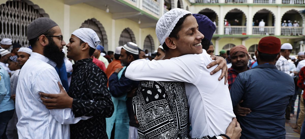 इस्लाम धर्मावलम्बी इद–उल–जोहा मनाउँदै