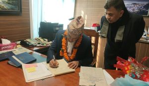 सर्वोच्चले पुनर्बहाली गरेपछि शाक्यले सम्हाले प्राधिकरणमा कार्यकारी निर्देशकको पद